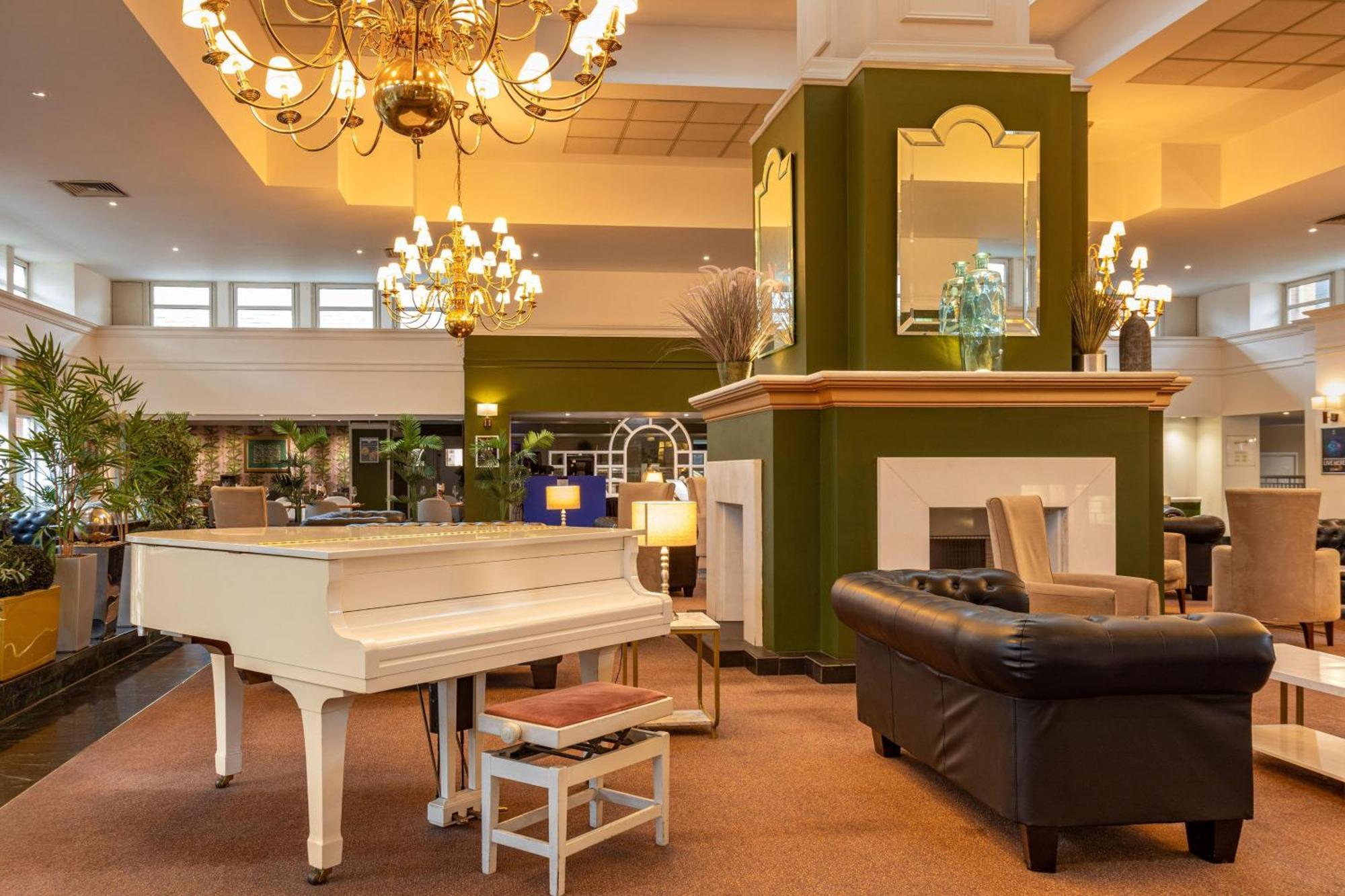 Bromsgrove Hotel And Spa Eksteriør billede