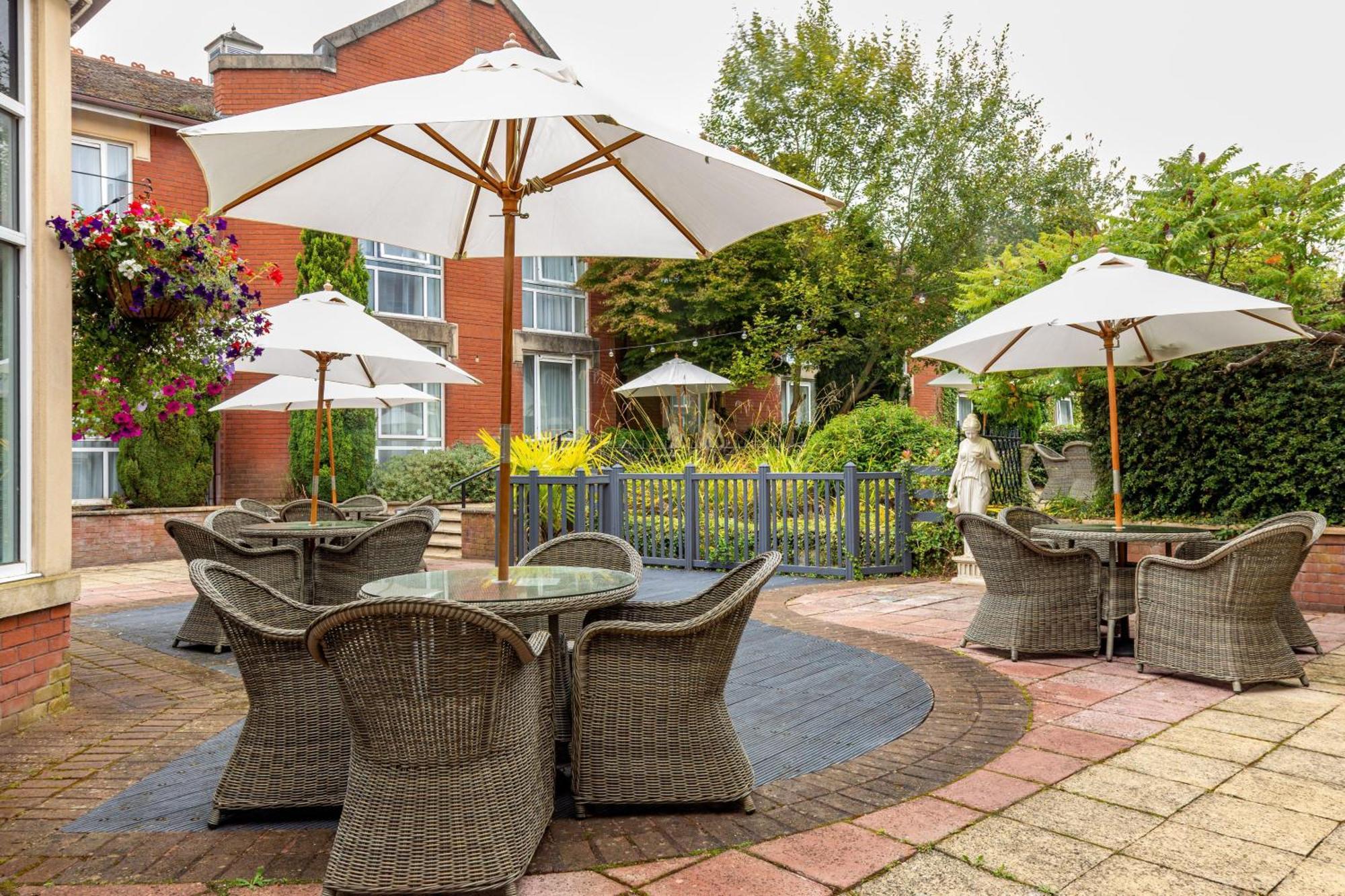 Bromsgrove Hotel And Spa Eksteriør billede